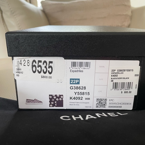 ❌SOLD❌Authentic New Chanel Espadrilles - Picture 6 of 8